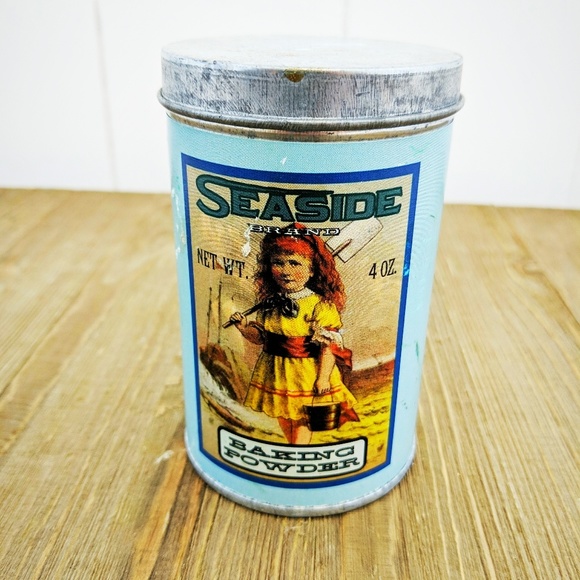 Vintage Style Seaside Baking Tins Decor - Picture 5 of 8